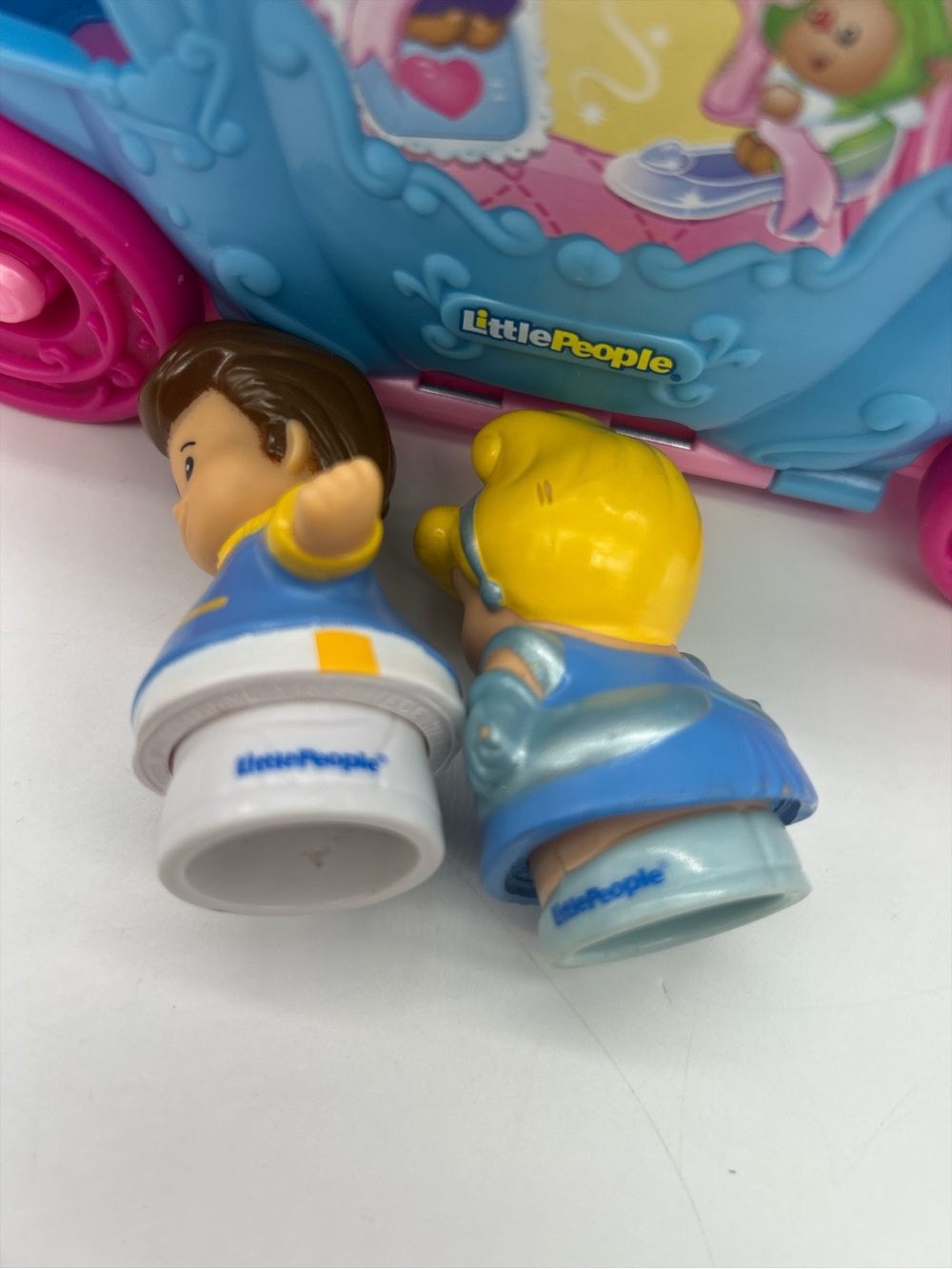 Fisher-Price Little People Disney Princess Cinderella’s Dancing Carriage Coach - Picture 9 of 13